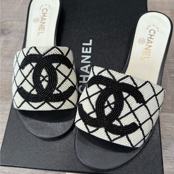 CHANEL Shoes - 100% Authentic! Excellent Condition! Chanel Black|Cream Beaded Slide Sandals